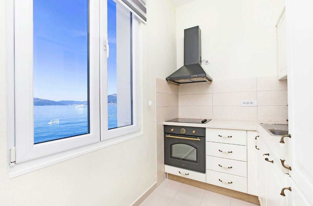 Apartments Isja Tivat Eksteriør billede