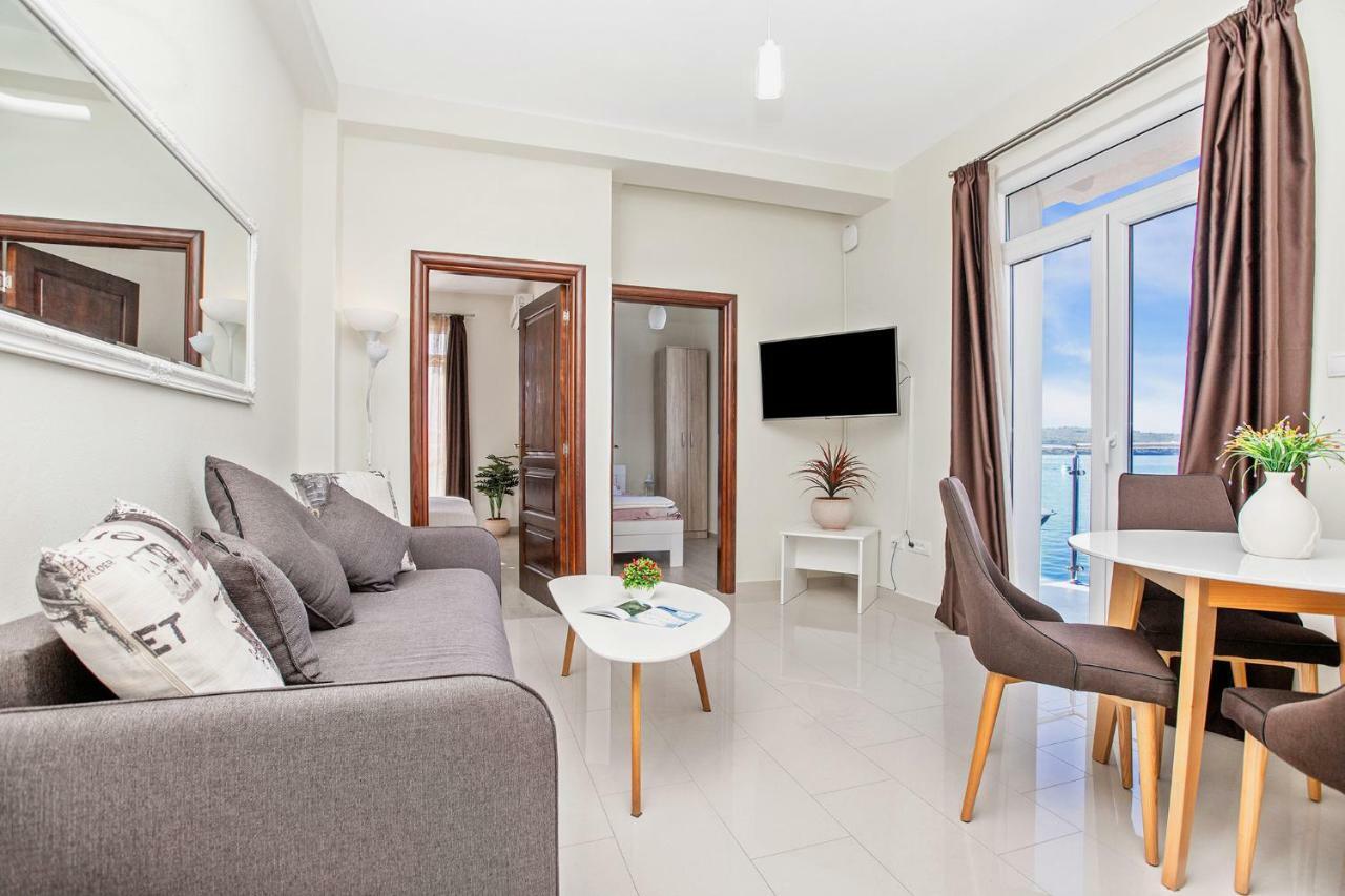 Apartments Isja Tivat Eksteriør billede